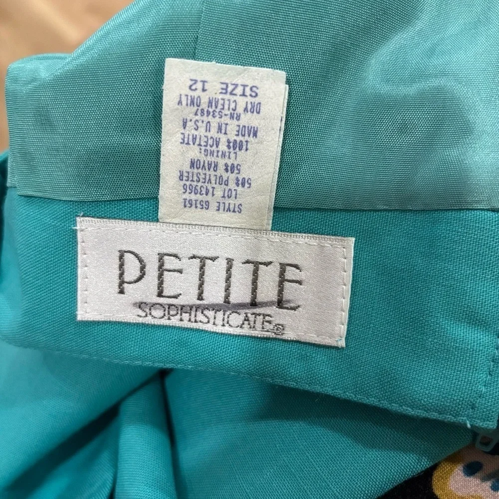 Petite Sophisticate chic stylish